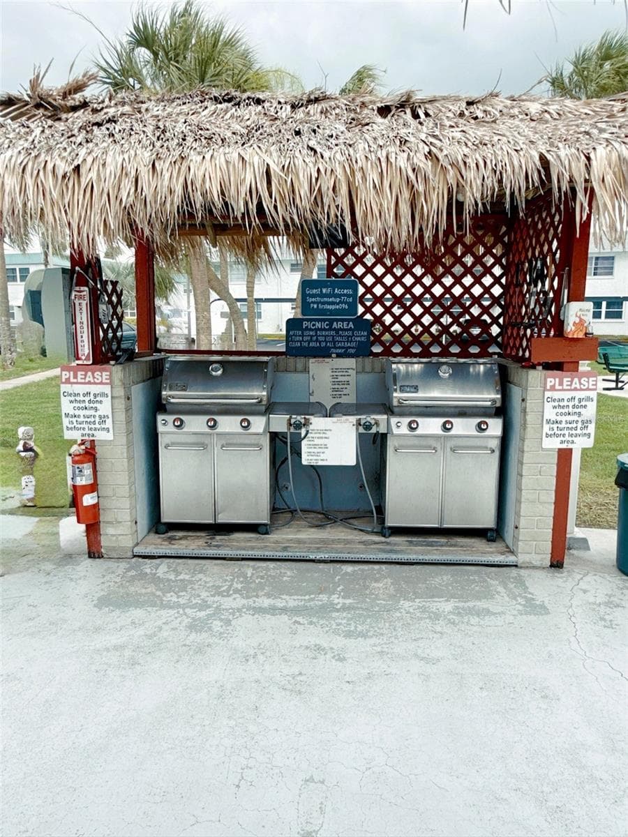 Community grill - 5357 81ST ST N #15, ST PETERSBURG