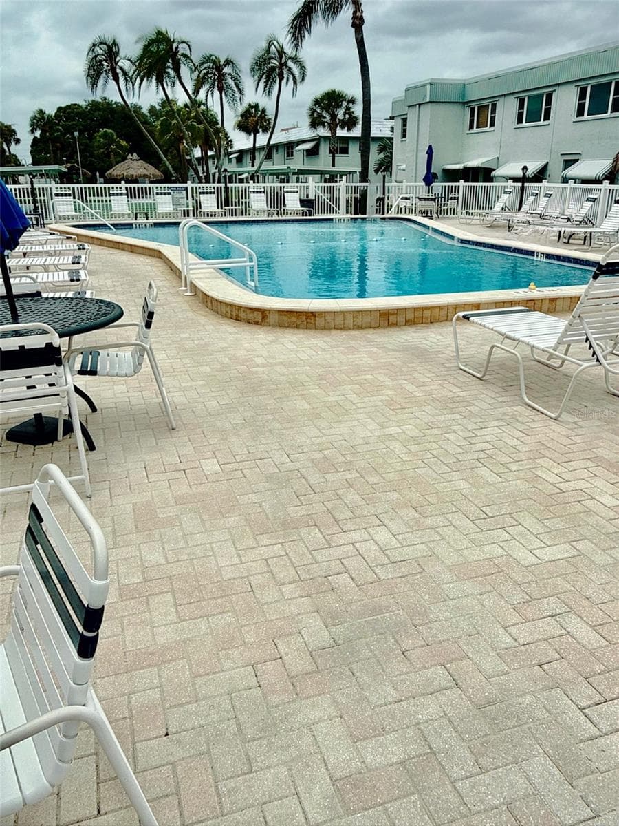 Community pool - 5357 81ST ST N #15, ST PETERSBURG