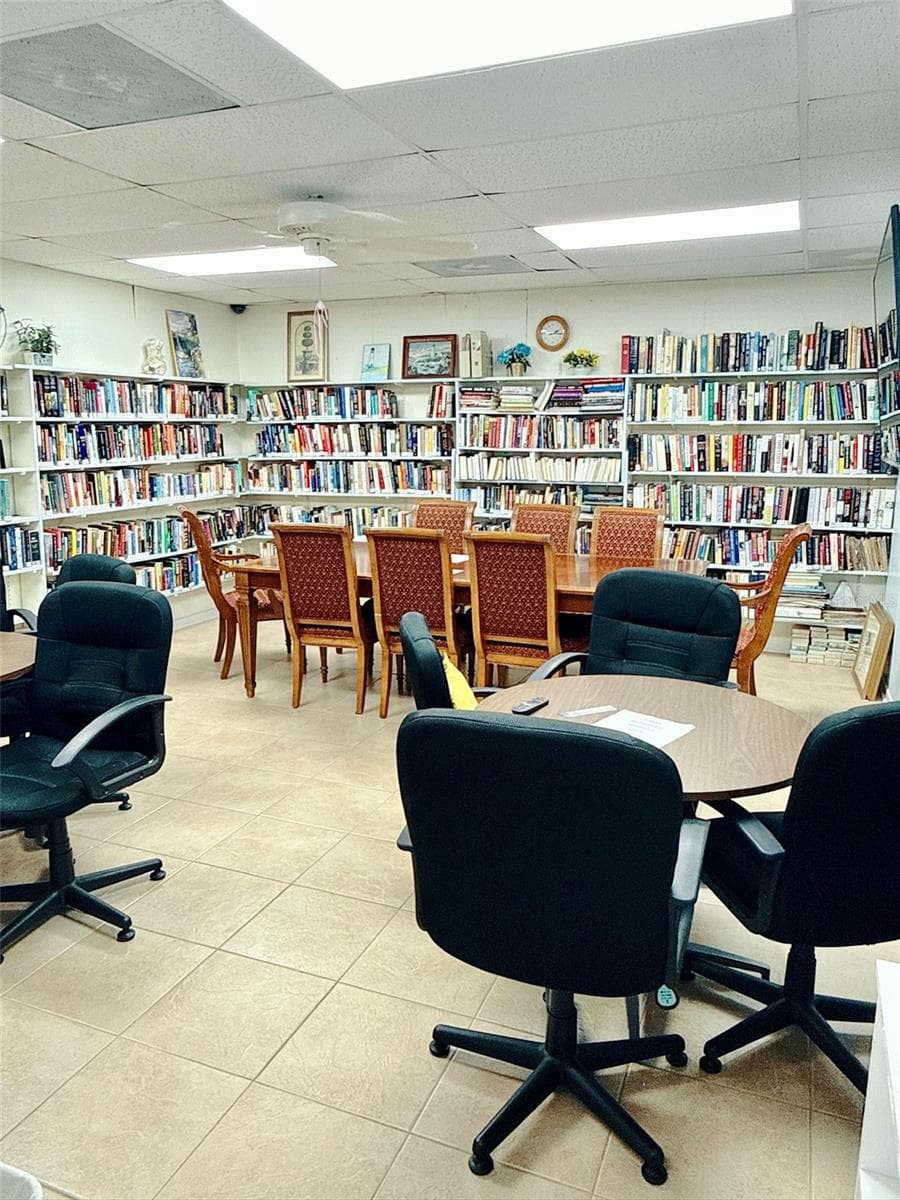 Community library - 5357 81ST ST N #15, ST PETERSBURG