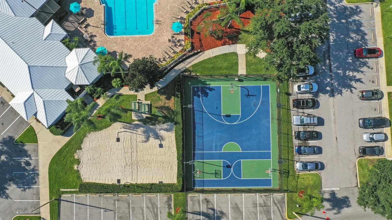 Volley Ball and Tennis Court - 8055 KING PALM CIR, KISSIMMEE