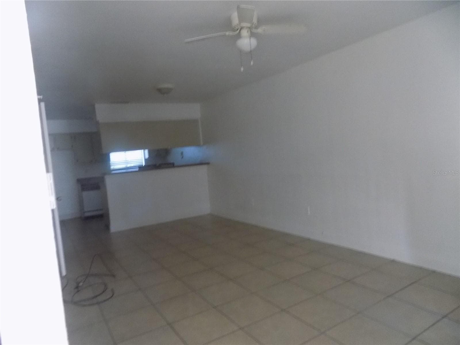 B Living room - 713 SW 69 ST, GAINESVILLE