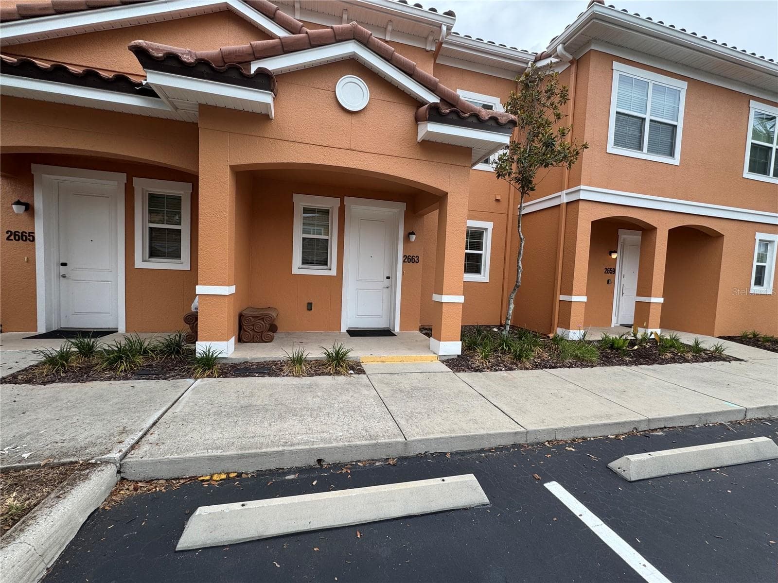 2663 ROADSTER LN
