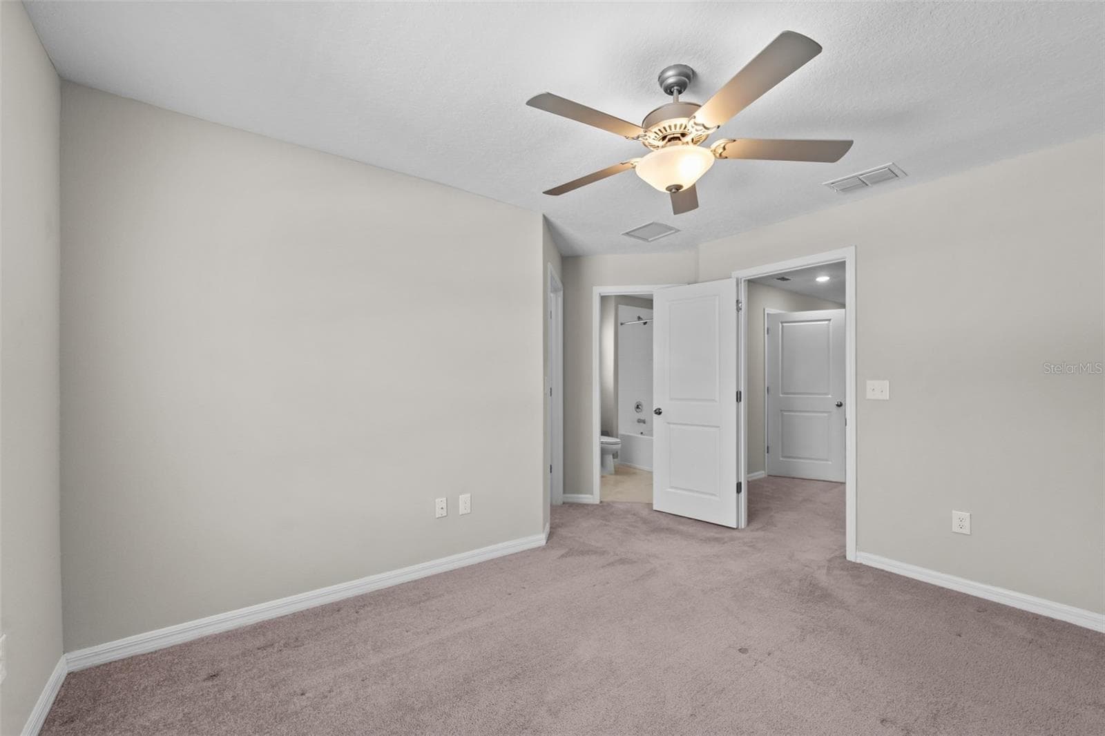 Townhouse at 2188 CERULEAN SKY DR, LUTZ, photo 19 of 35
