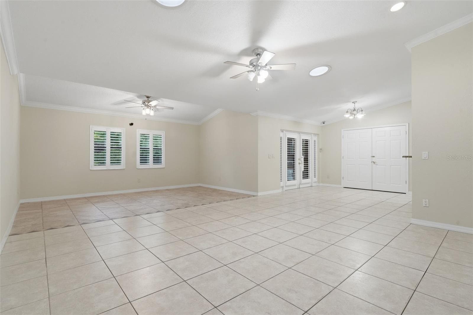 Single Family Residence at 8423 BERMUDA DUNES DR, ORLANDO, photo 3 of 53