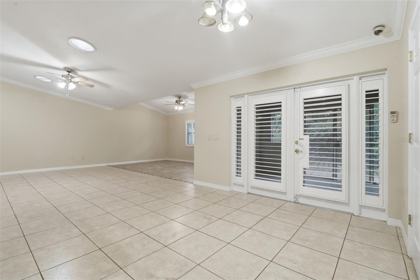 Single Family Residence at 8423 BERMUDA DUNES DR, ORLANDO, photo 11 of 53
