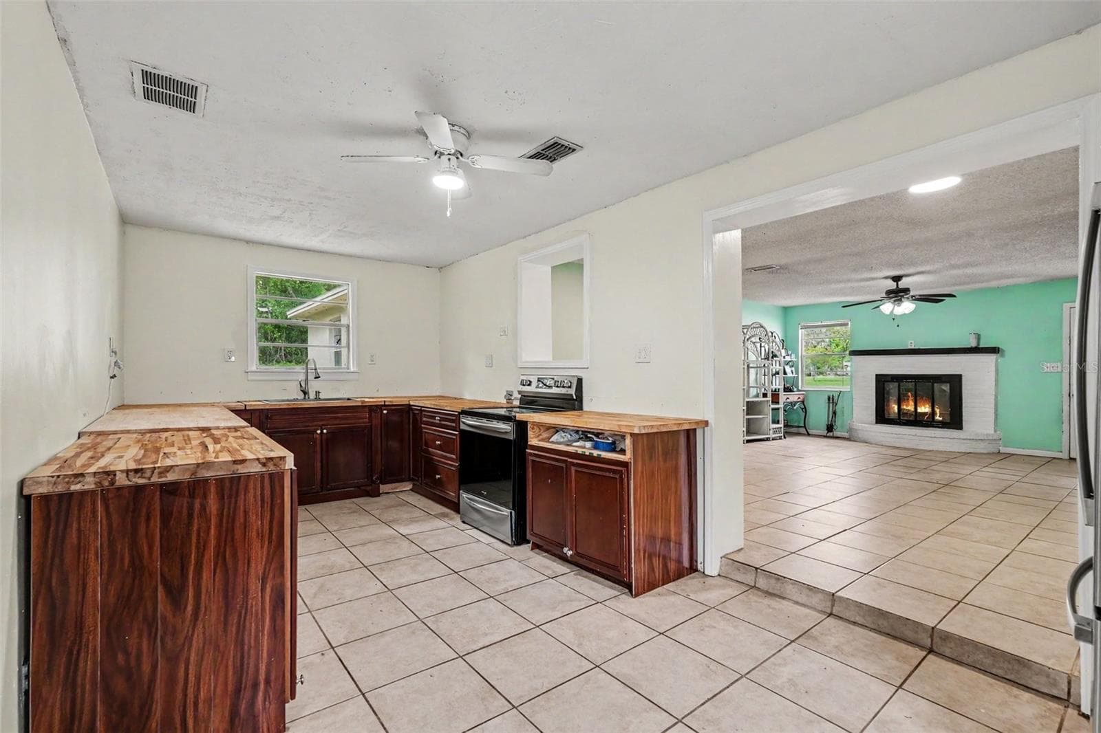 Single Family Residence at 7206 ALAFIA DR, RIVERVIEW, photo 6 of 27