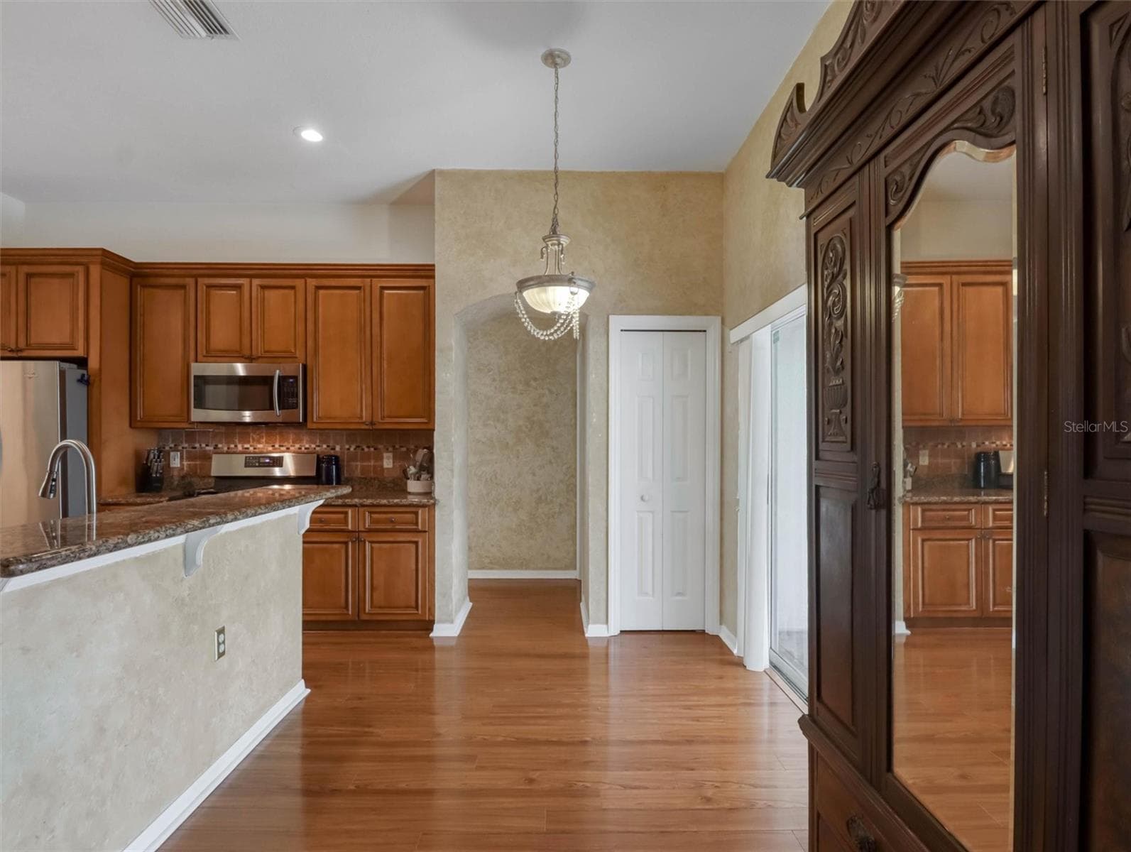 Single Family Residence at 10110 WHISPER POINTE DR, TAMPA, photo 16 of 53