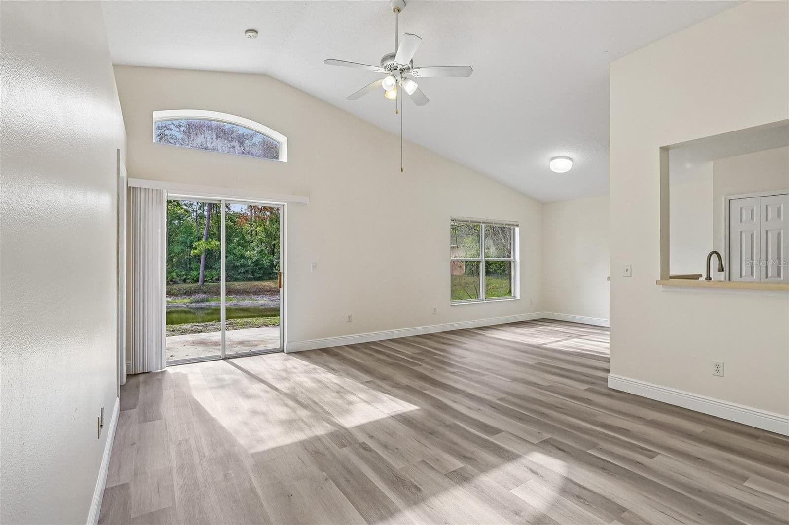 Single Family Residence at 2415 HICKORY OAK BLVD, ORLANDO, photo 4 of 29