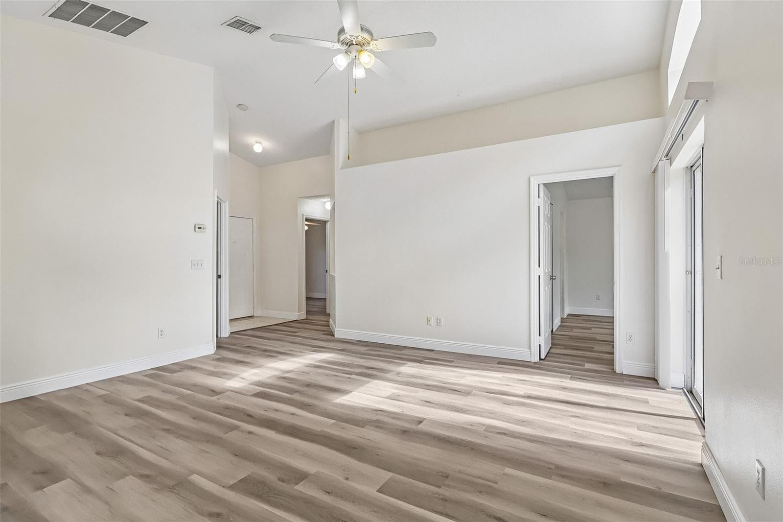 Single Family Residence at 2415 HICKORY OAK BLVD, ORLANDO, photo 6 of 29