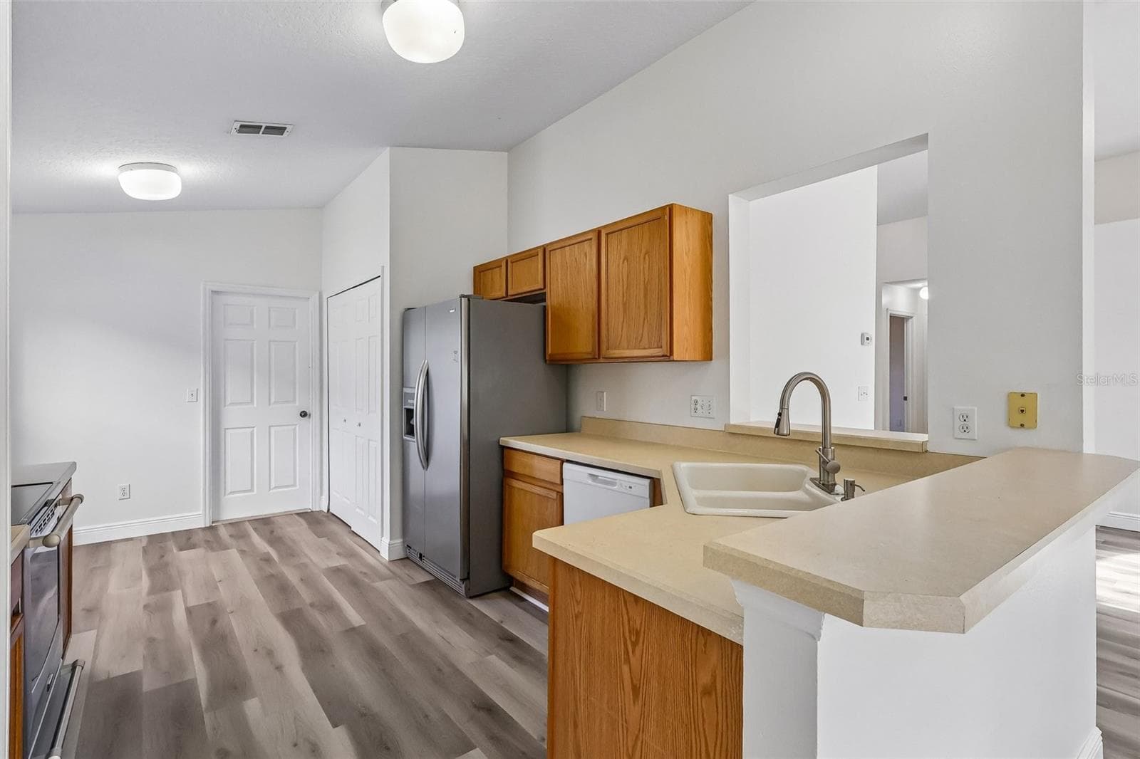Single Family Residence at 2415 HICKORY OAK BLVD, ORLANDO, photo 10 of 29