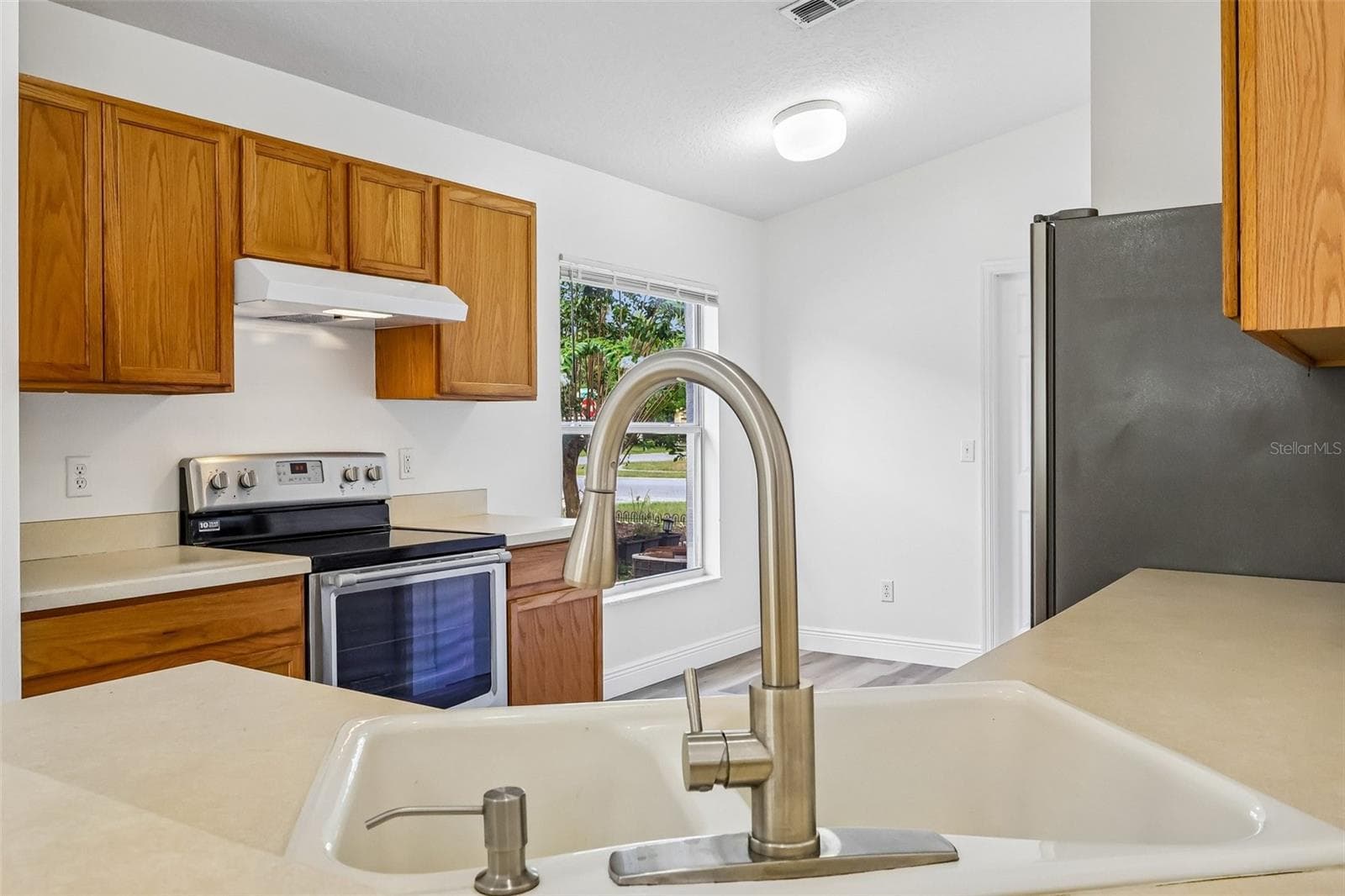 Single Family Residence at 2415 HICKORY OAK BLVD, ORLANDO, photo 15 of 29