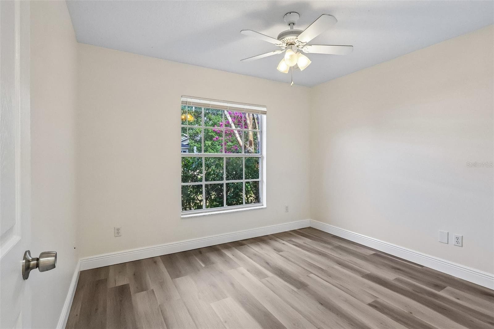 Single Family Residence at 2415 HICKORY OAK BLVD, ORLANDO, photo 19 of 29