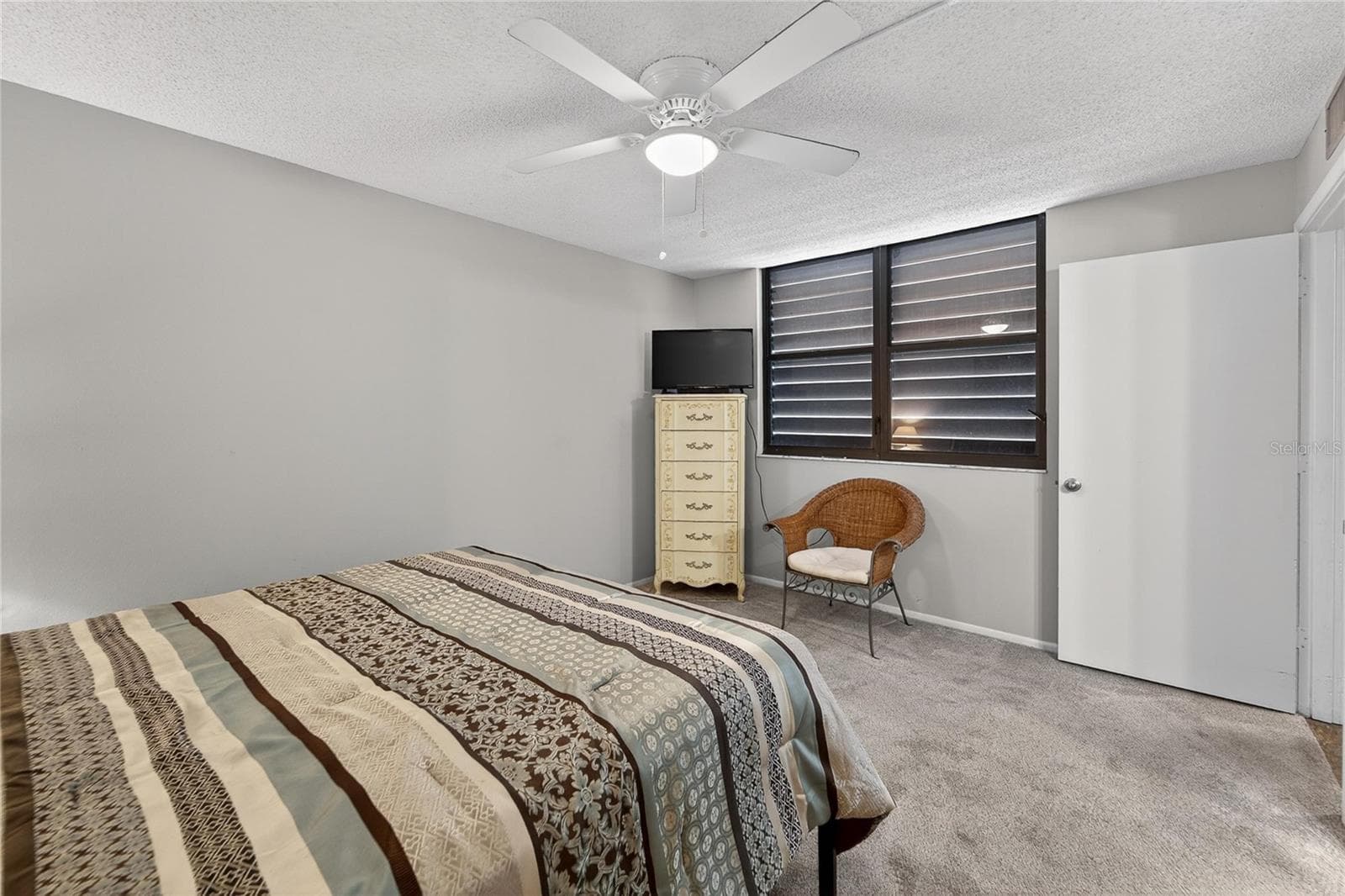 Condominium at 593 LAKESIDE DR #593, BRADENTON, photo 20 of 72