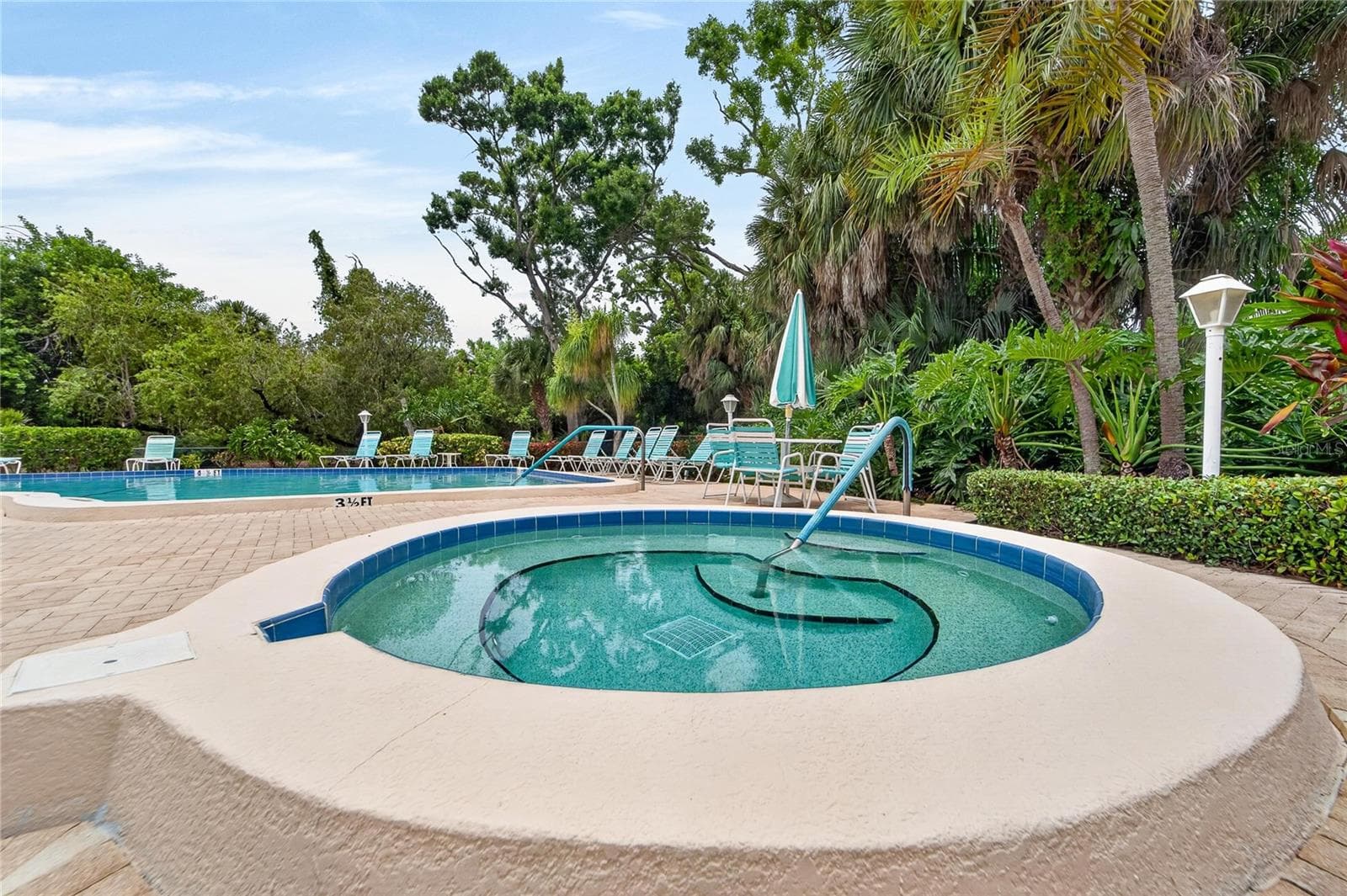 Condominium at 593 LAKESIDE DR #593, BRADENTON, photo 58 of 72