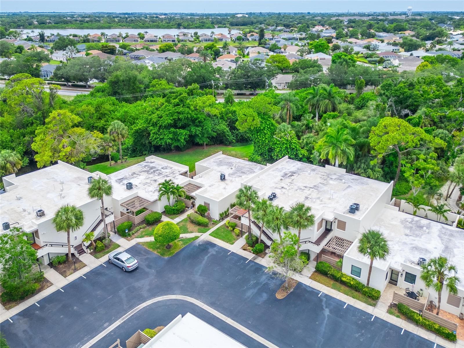 Condominium at 593 LAKESIDE DR #593, BRADENTON, photo 63 of 72