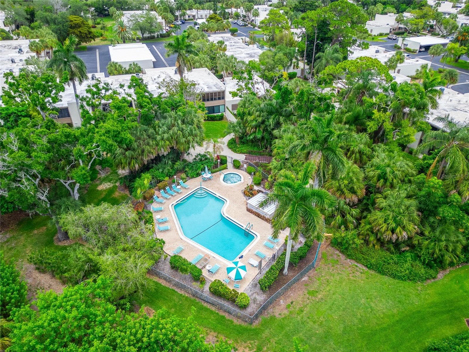 Condominium at 593 LAKESIDE DR #593, BRADENTON, photo 68 of 72