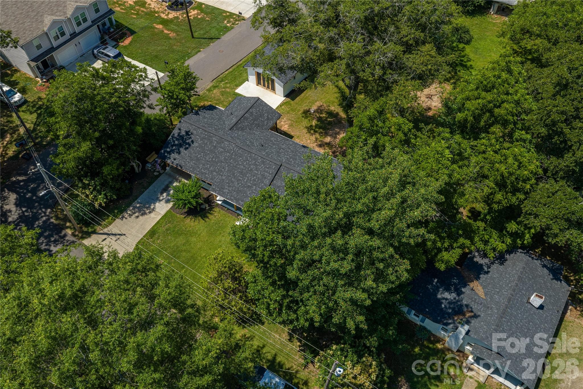 Single Family Residence at 220 Lackey Street, Kings Mountain, photo 9 of 47