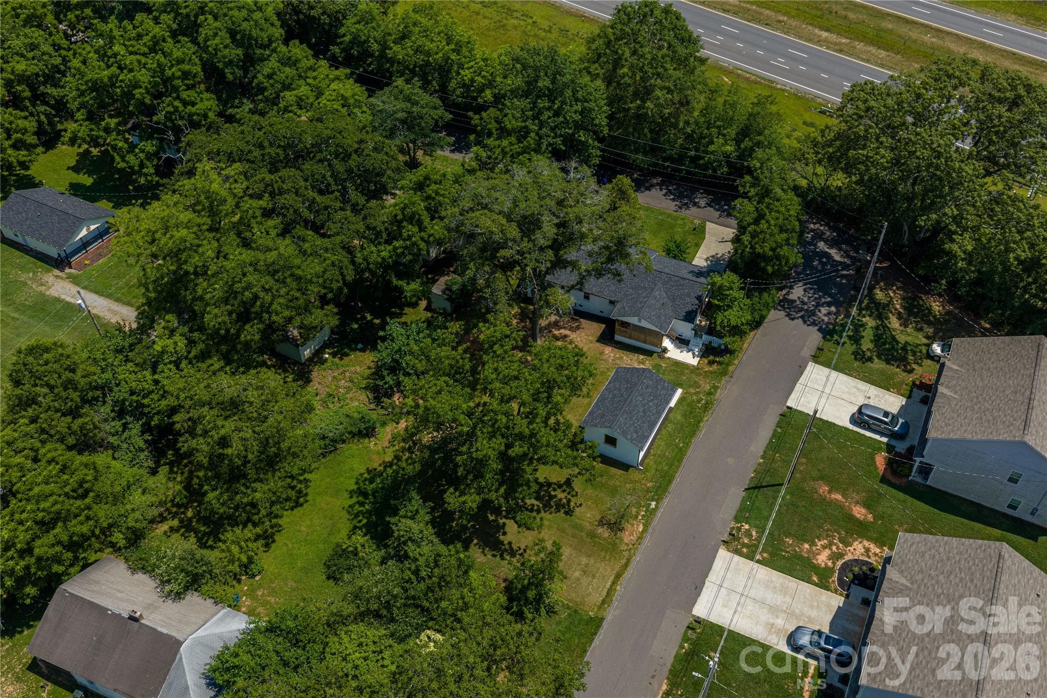 Single Family Residence at 220 Lackey Street, Kings Mountain, photo 10 of 47