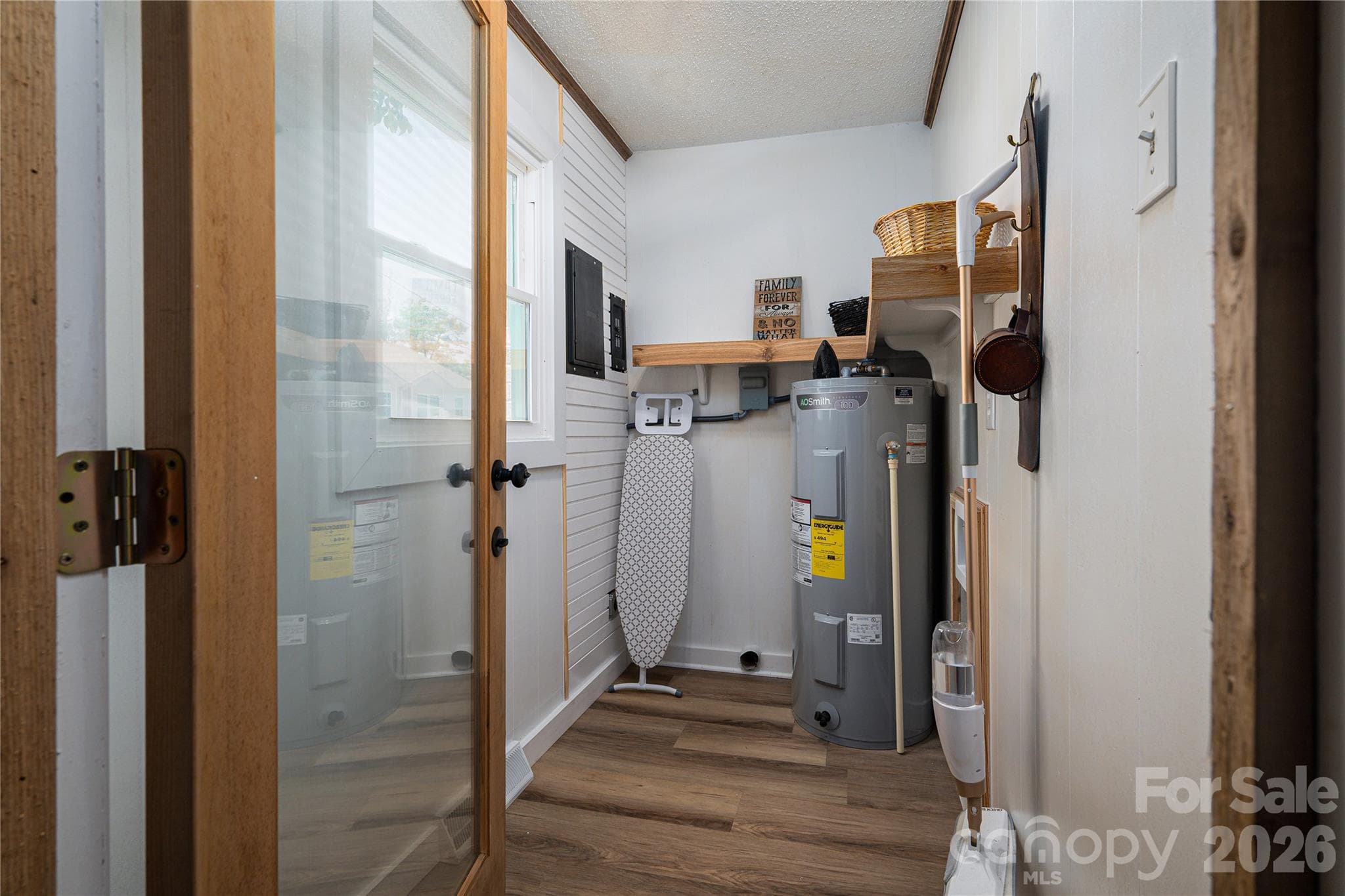 Single Family Residence at 220 Lackey Street, Kings Mountain, photo 26 of 47