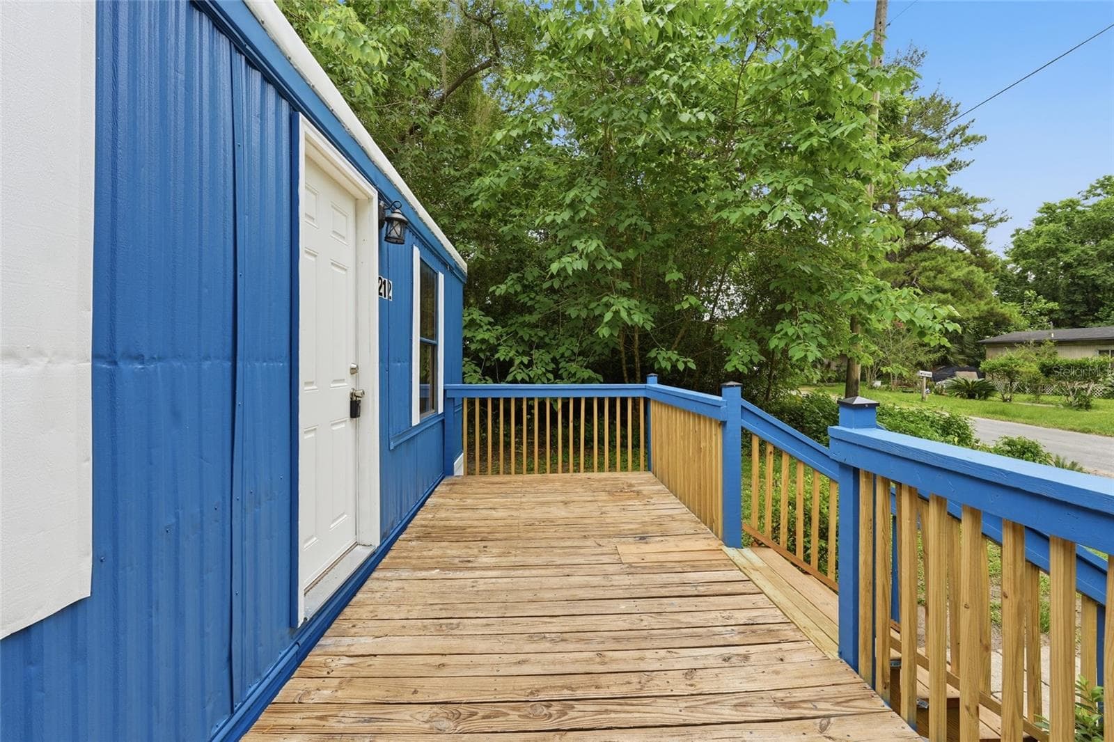 Manufactured Home at 1212 NE 1ST AVE, WILLISTON, photo 6 of 28