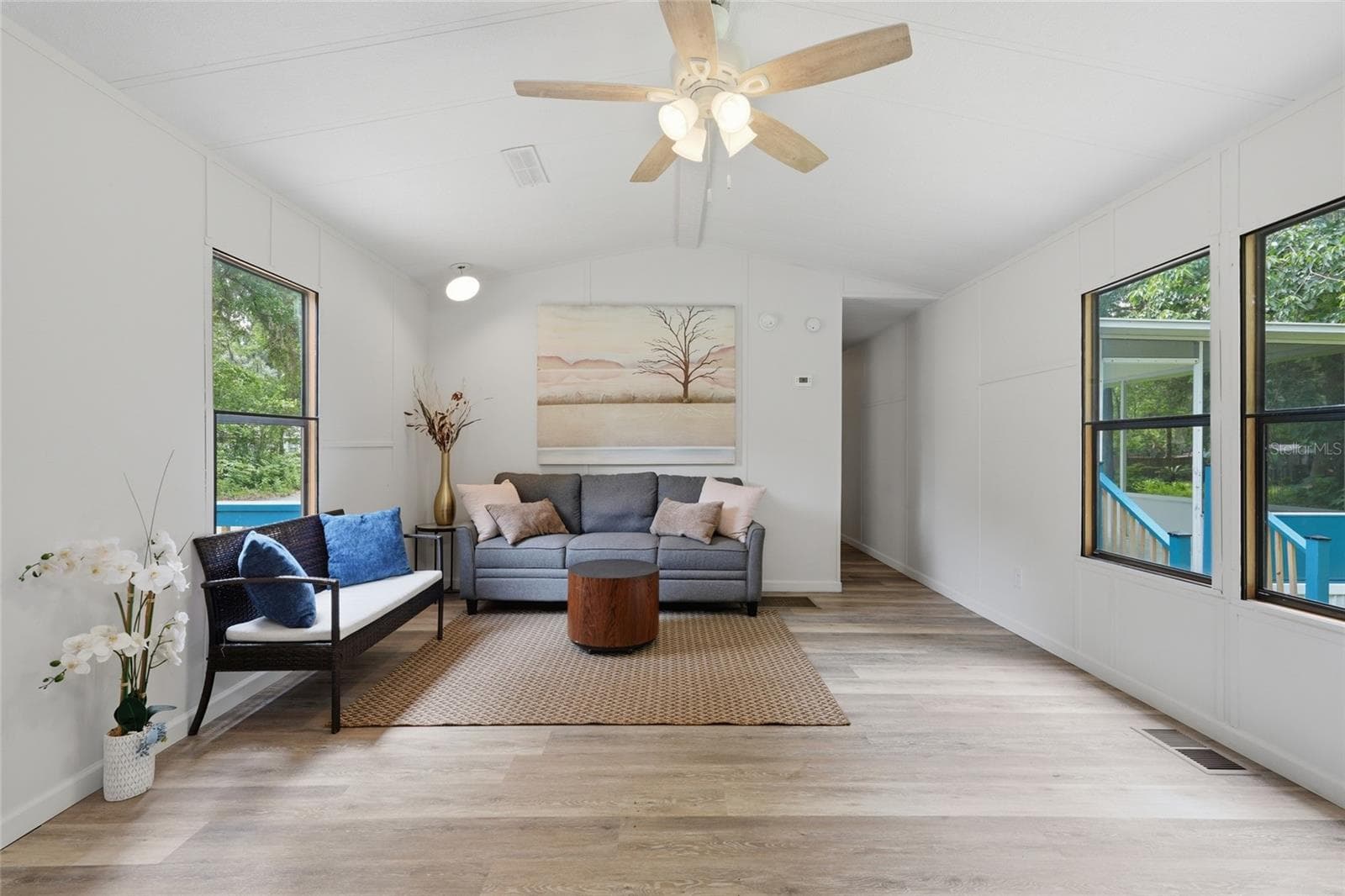 Manufactured Home at 1212 NE 1ST AVE, WILLISTON, photo 9 of 28