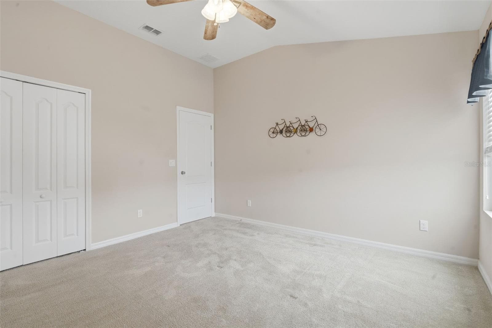 Townhouse at 556 JUNIPER SPRINGS DR, GROVELAND, photo 27 of 40