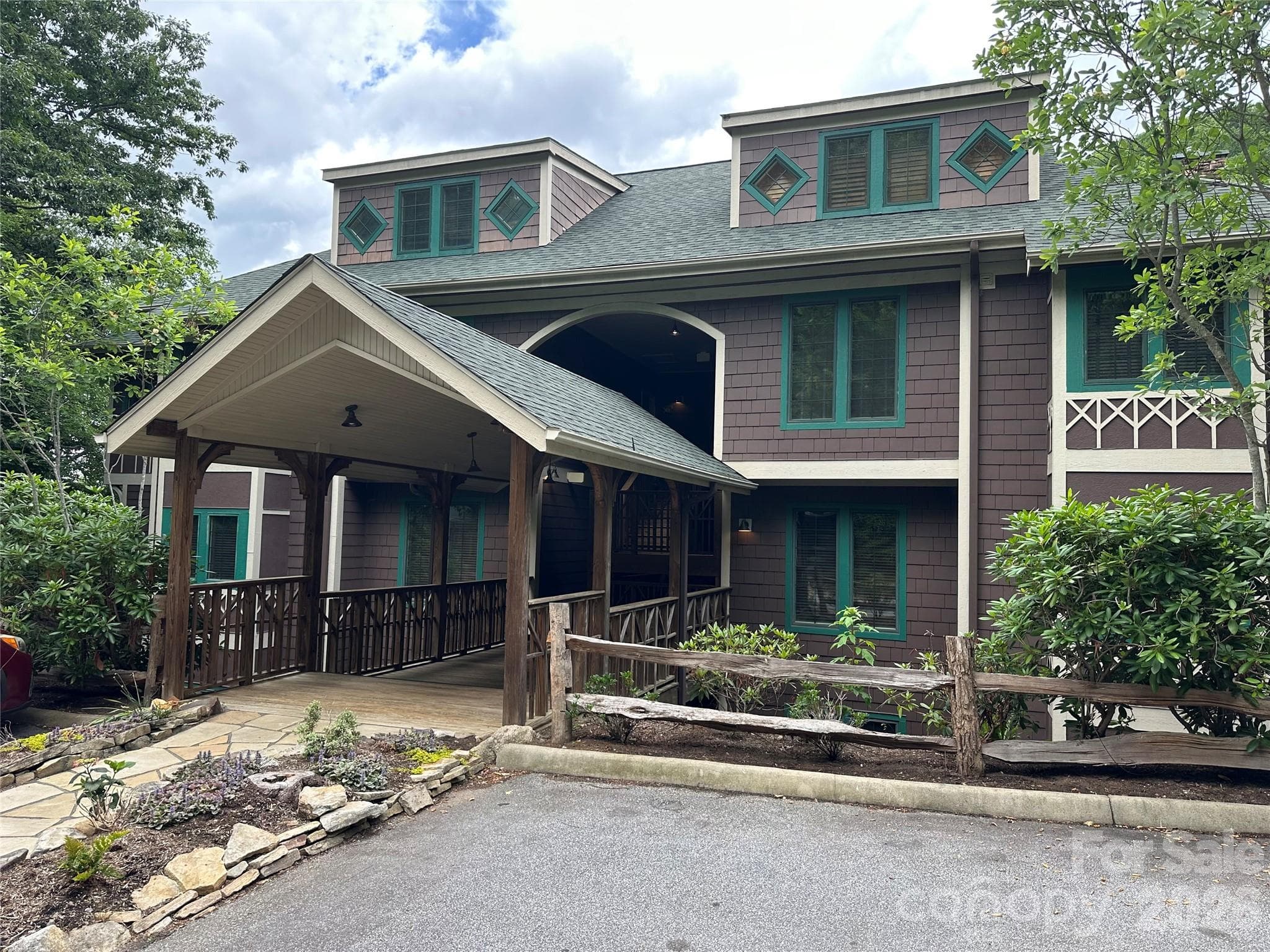 Condominium at Burnsville, photo 3 of 36