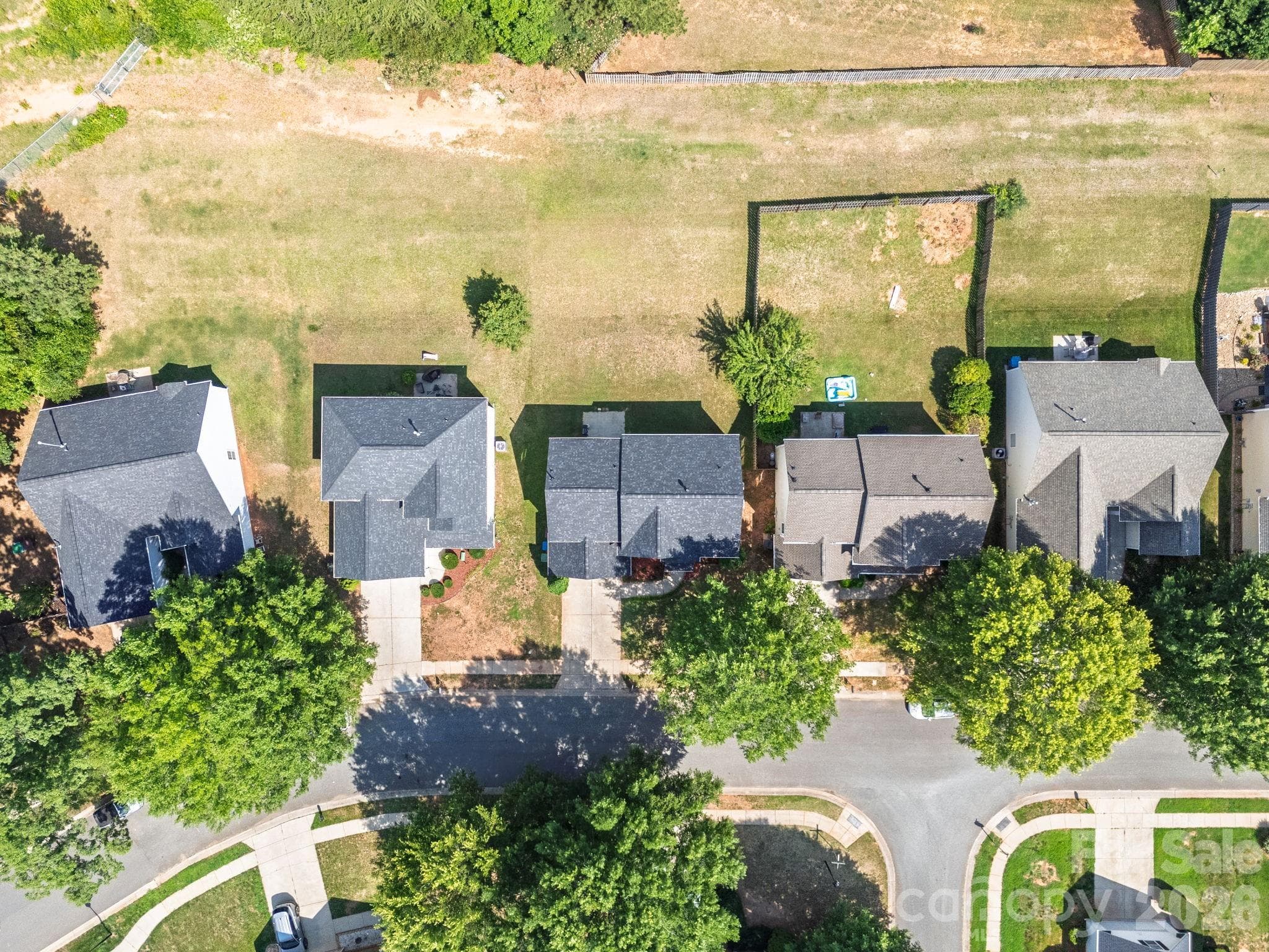 Single Family Residence at 2508 OAKDALE CREEK Lane, Charlotte, photo 3 of 39