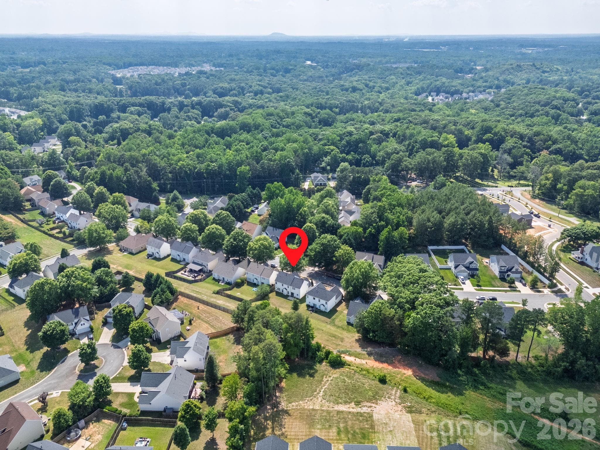 Single Family Residence at 2508 OAKDALE CREEK Lane, Charlotte, photo 10 of 39