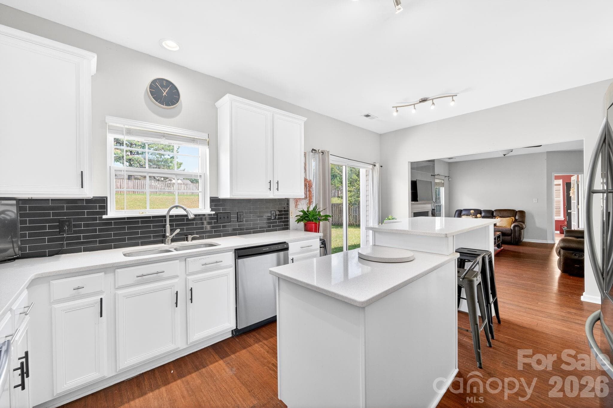 Single Family Residence at 2508 OAKDALE CREEK Lane, Charlotte, photo 15 of 39