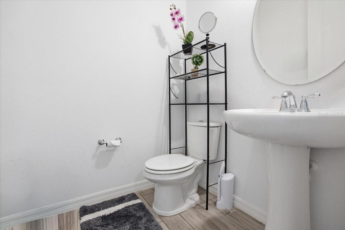 Half bathroom - 6323 HAMLIN RESERVE BLVD, WINTER GARDEN