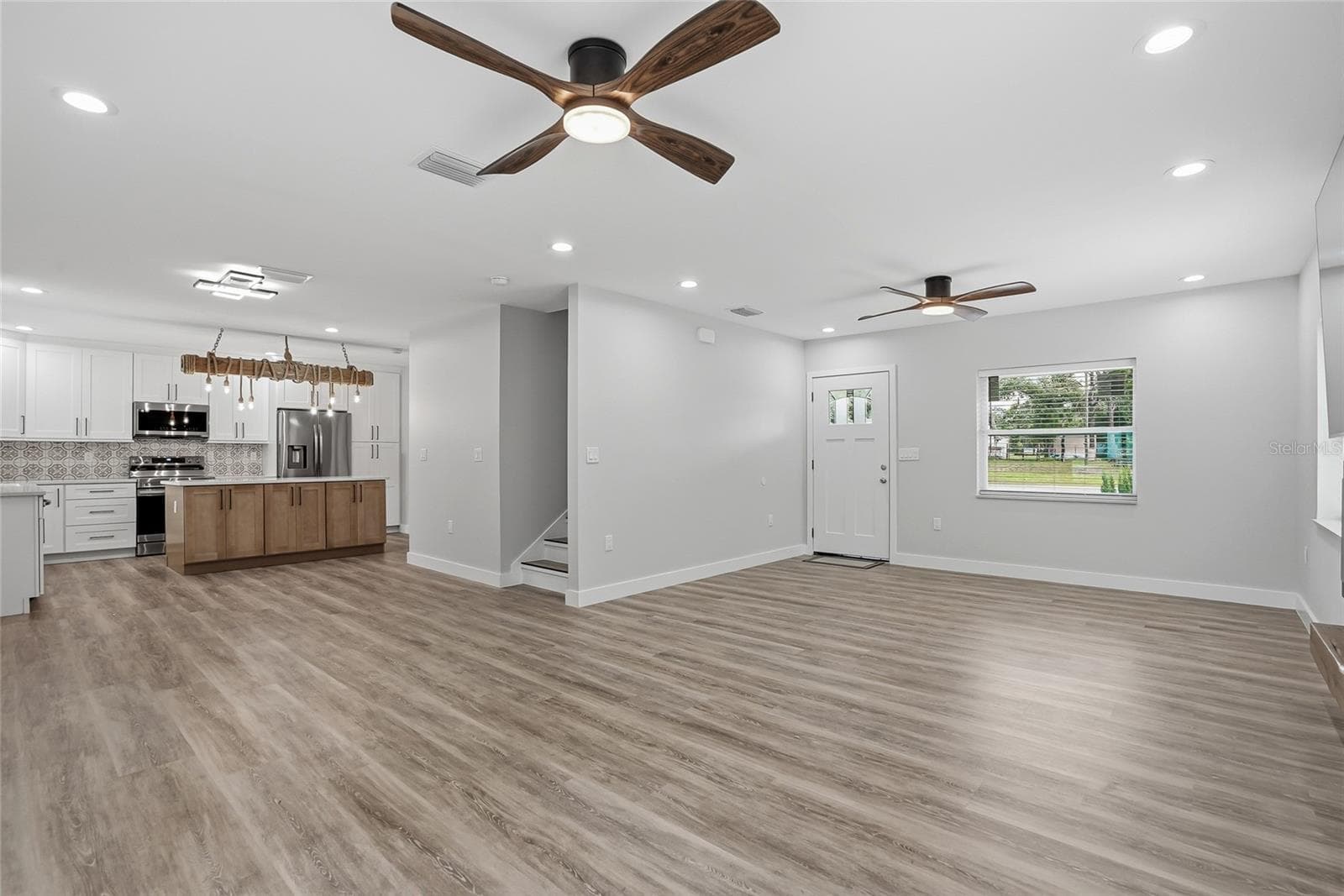 Single Family Residence at 31848 HEDGEROW DR, WESLEY CHAPEL, photo 13 of 72