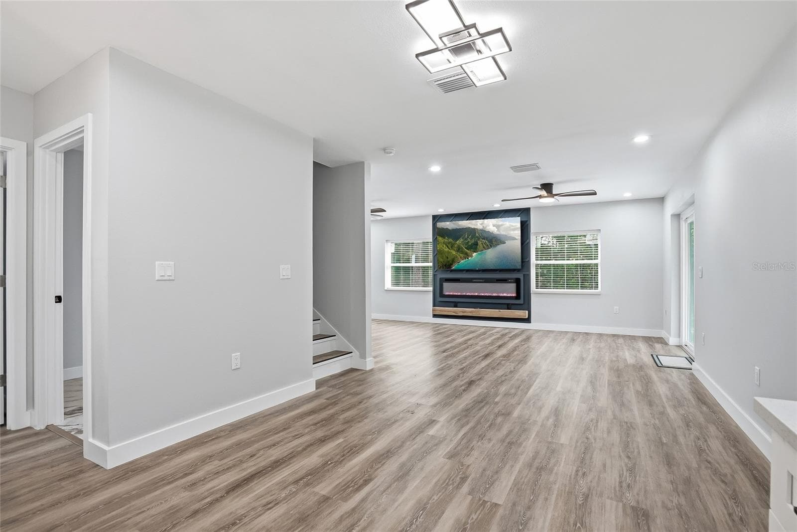 Single Family Residence at 31848 HEDGEROW DR, WESLEY CHAPEL, photo 16 of 72