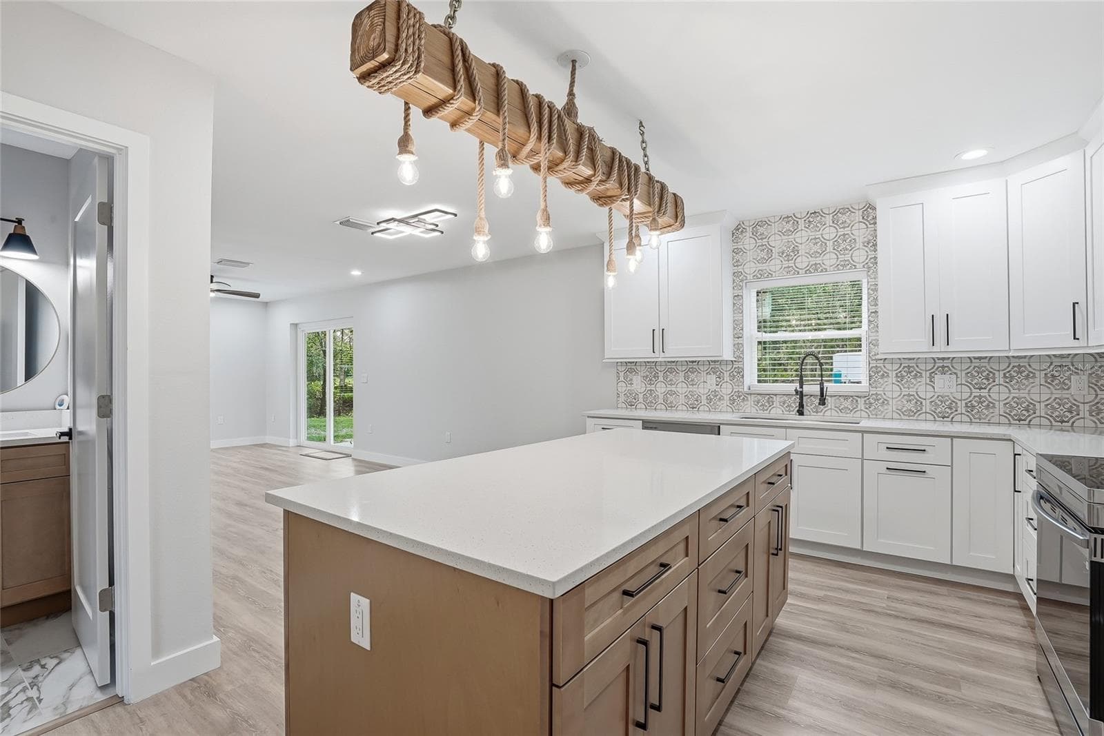Single Family Residence at 31848 HEDGEROW DR, WESLEY CHAPEL, photo 20 of 72