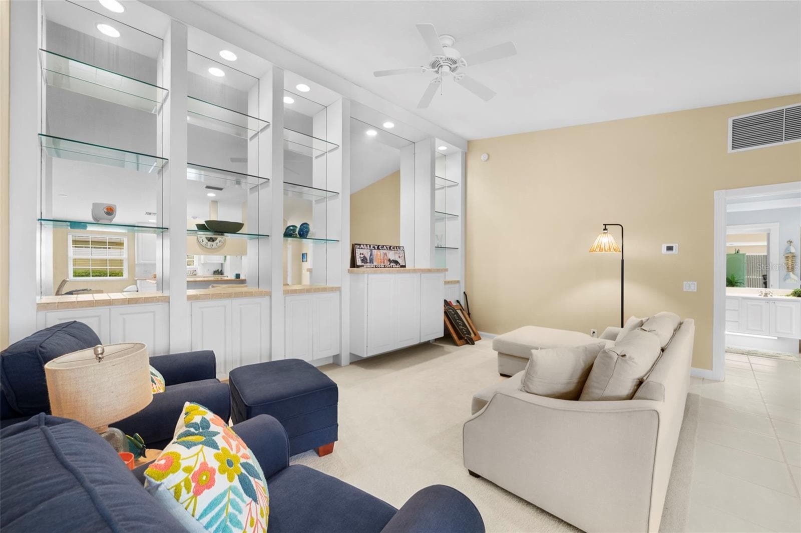 Great room built-in - 5793 ITHACA WAY, SARASOTA