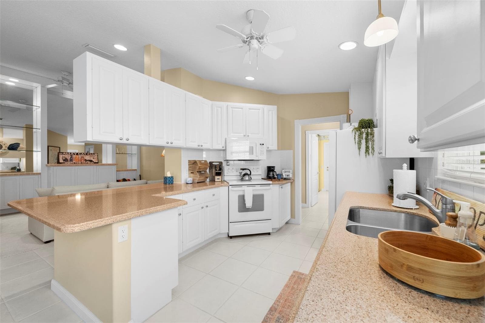 Lots of storage - 5793 ITHACA WAY, SARASOTA
