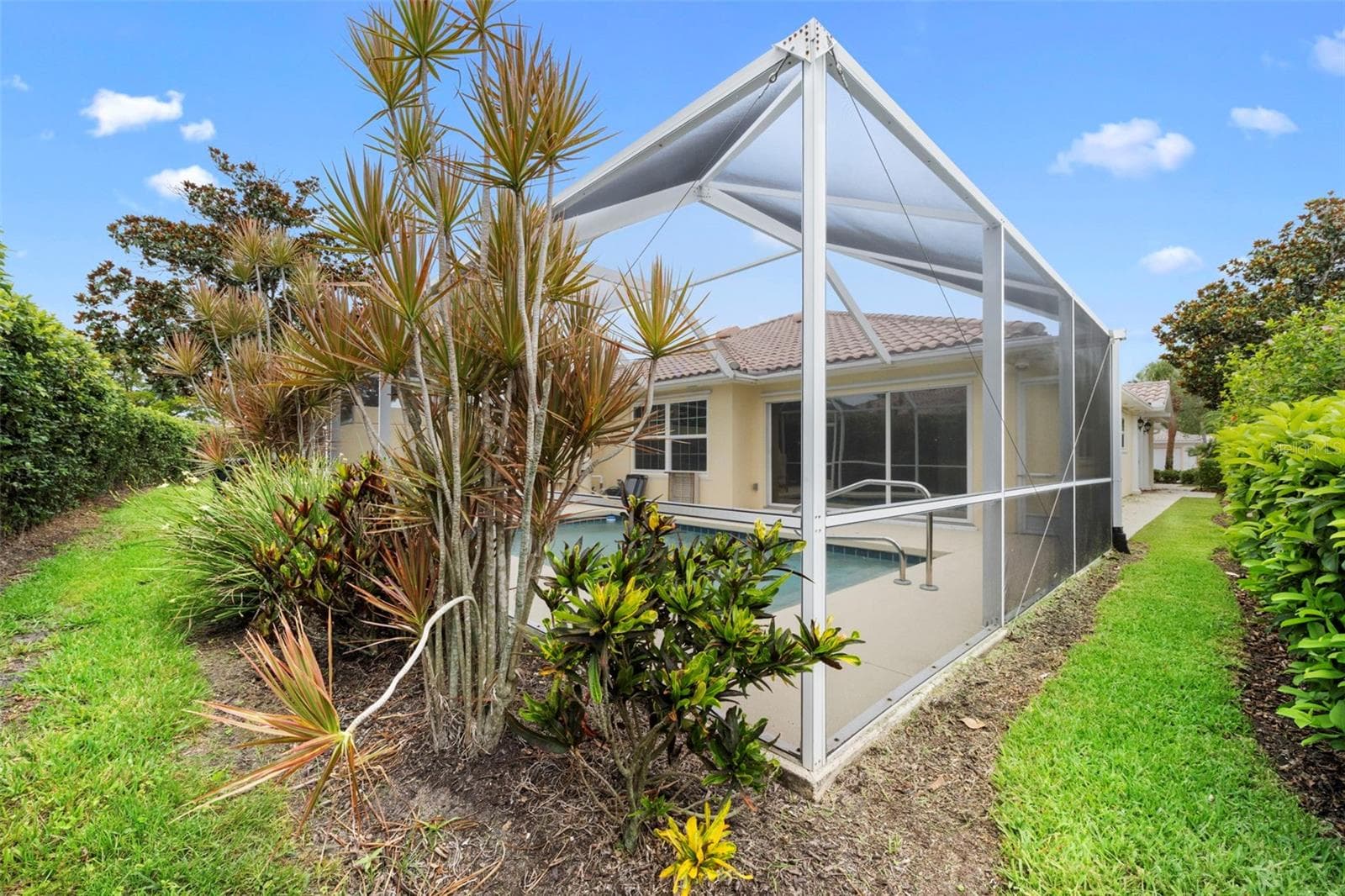 Rear elevation - 5793 ITHACA WAY, SARASOTA