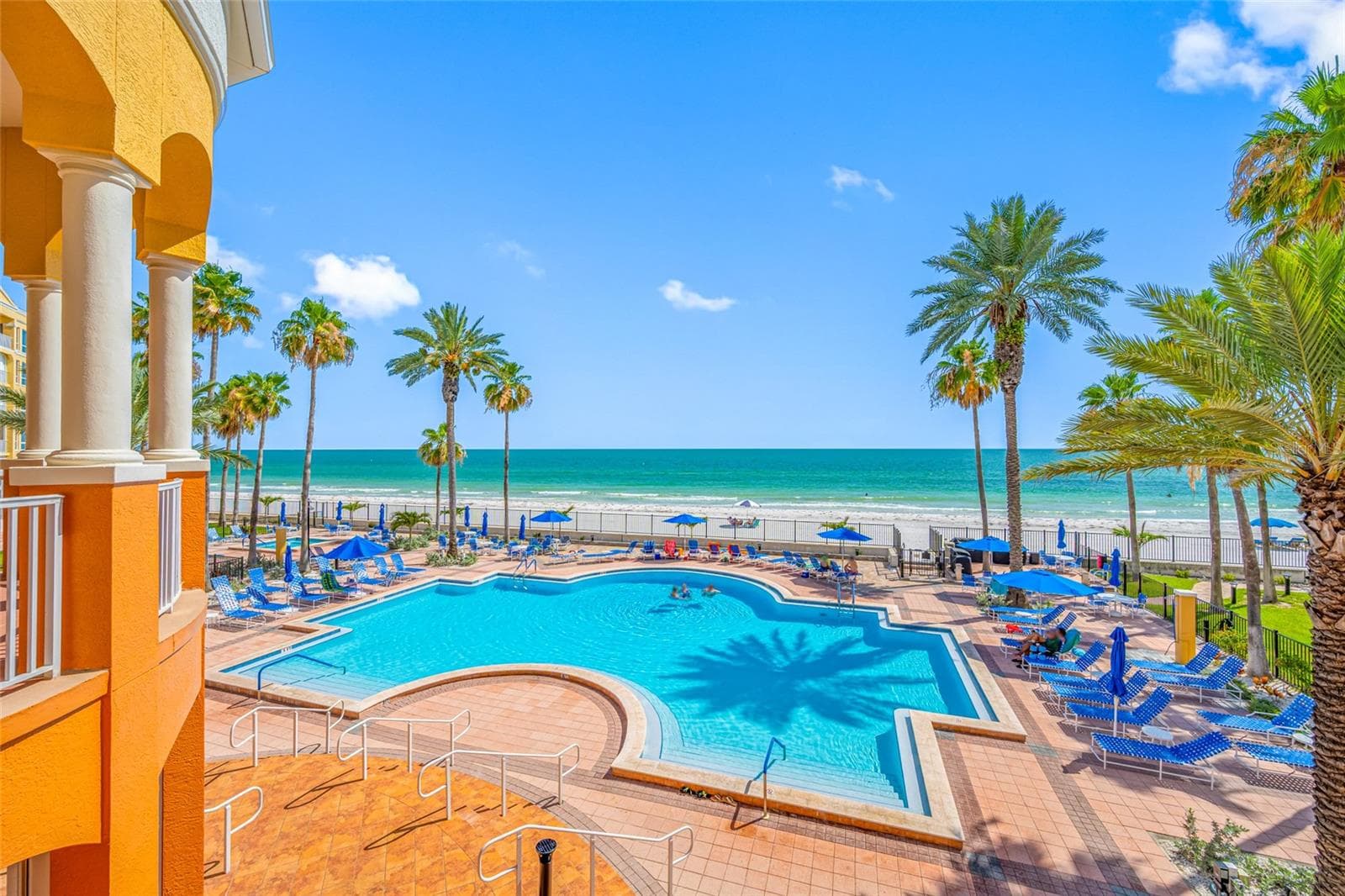 16550 GULF BLVD #645