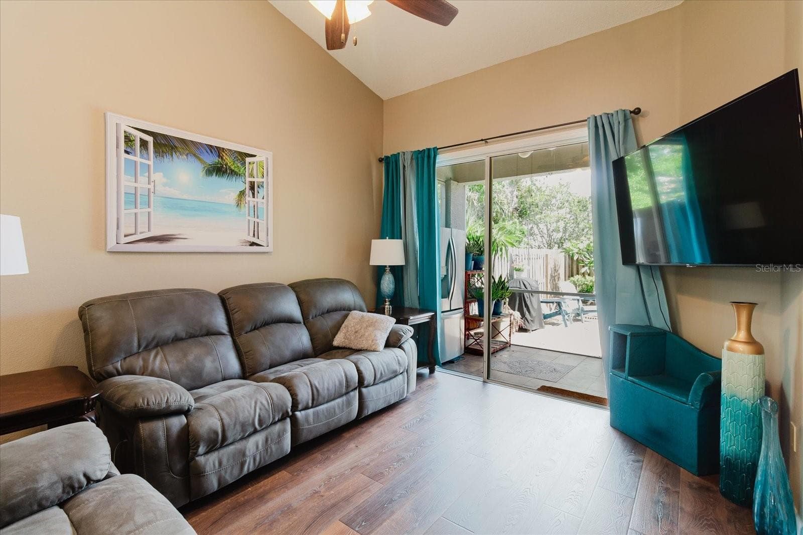 Living Room - 2976 FIELDBROOK PL, CLEARWATER