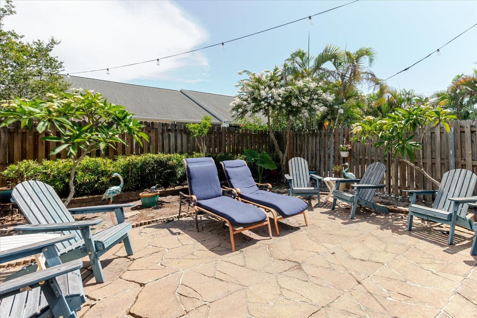 Private Backyard-A rare feature in Townhome Living - 2976 FIELDBROOK PL, CLEARWATER