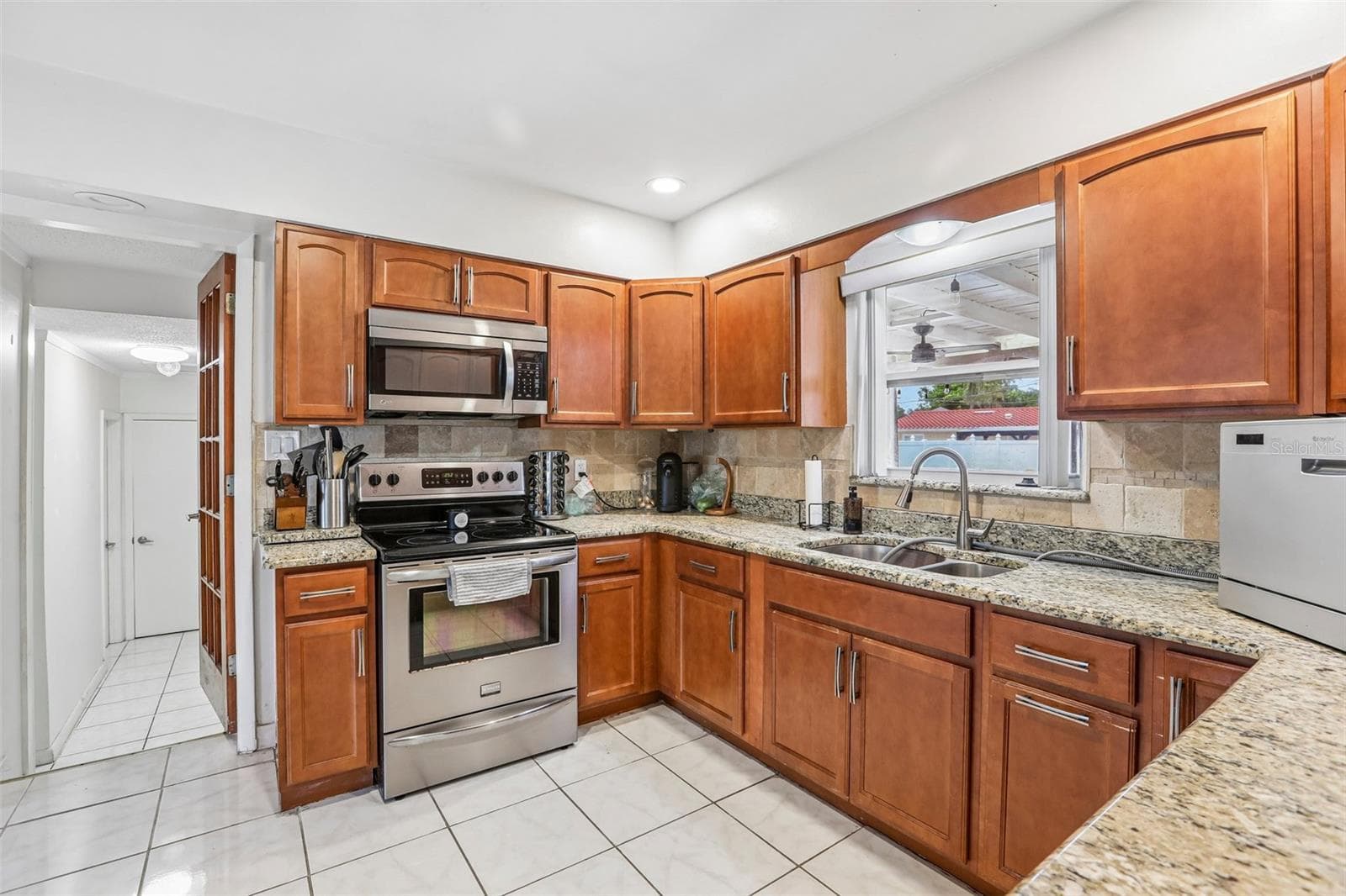 Single Family Residence at 2709 49TH ST N, ST PETERSBURG, photo 13 of 40