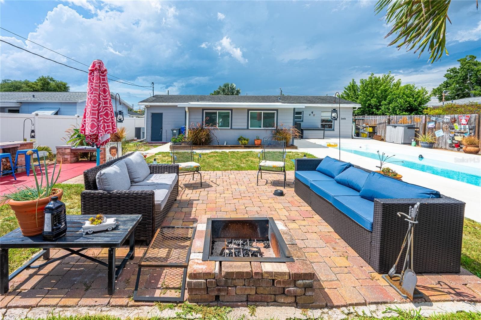 Fire Pit Area - 5760 3RD AVE N, ST PETERSBURG