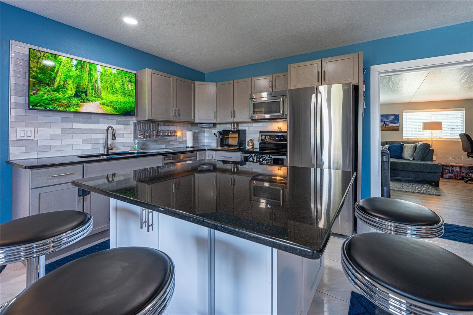 Kitchen - 5760 3RD AVE N, ST PETERSBURG