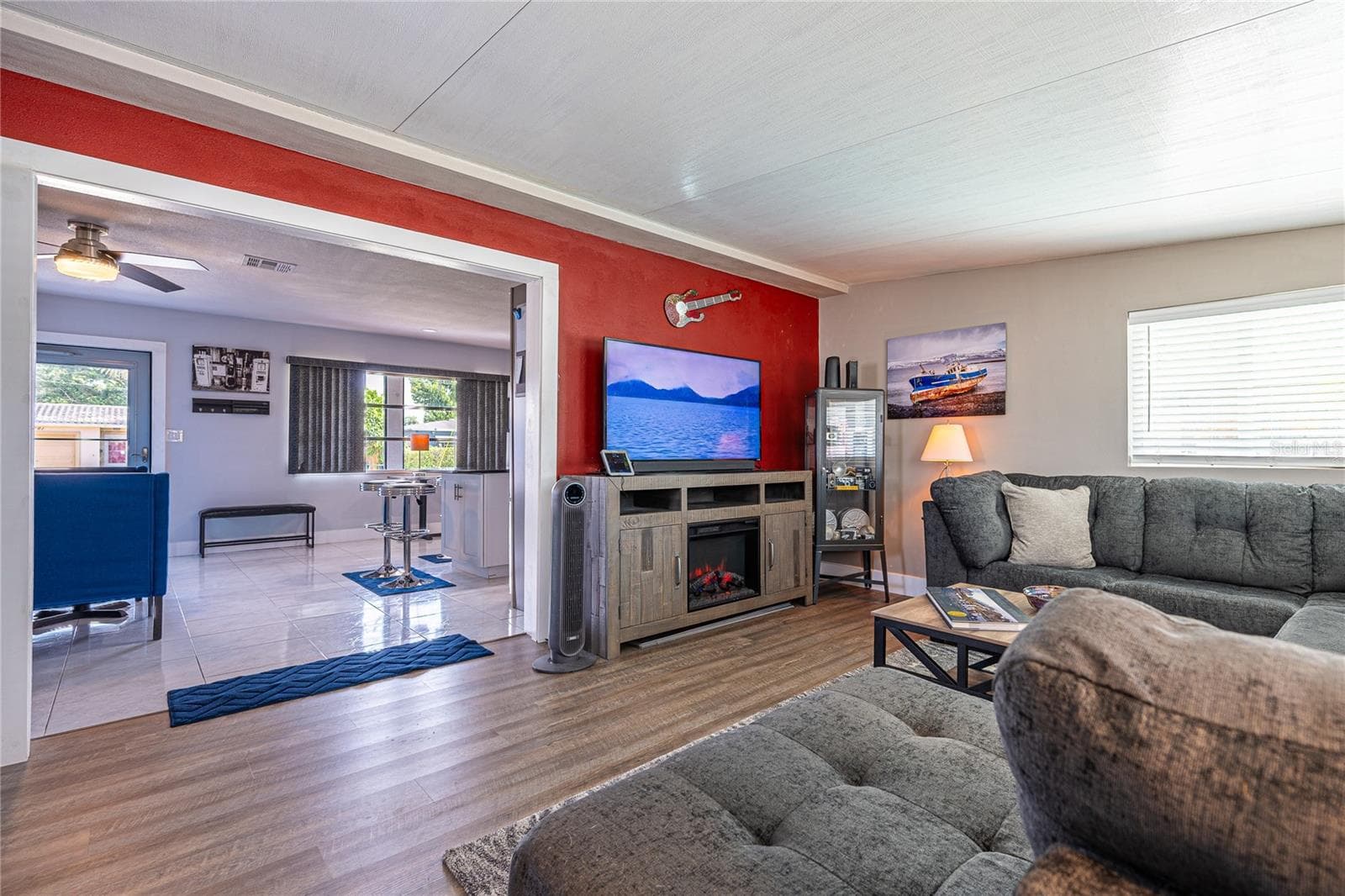 Living Room - 5760 3RD AVE N, ST PETERSBURG