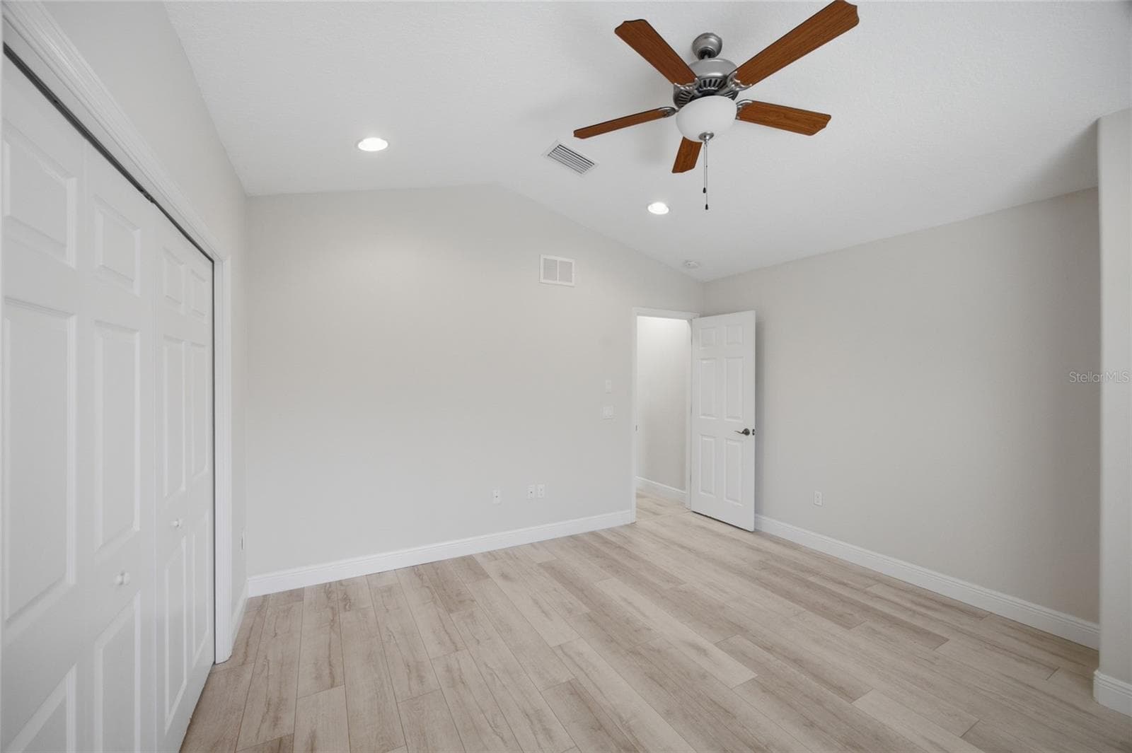 front bedroom - 485 HARBOR RIDGE DR, PALM HARBOR
