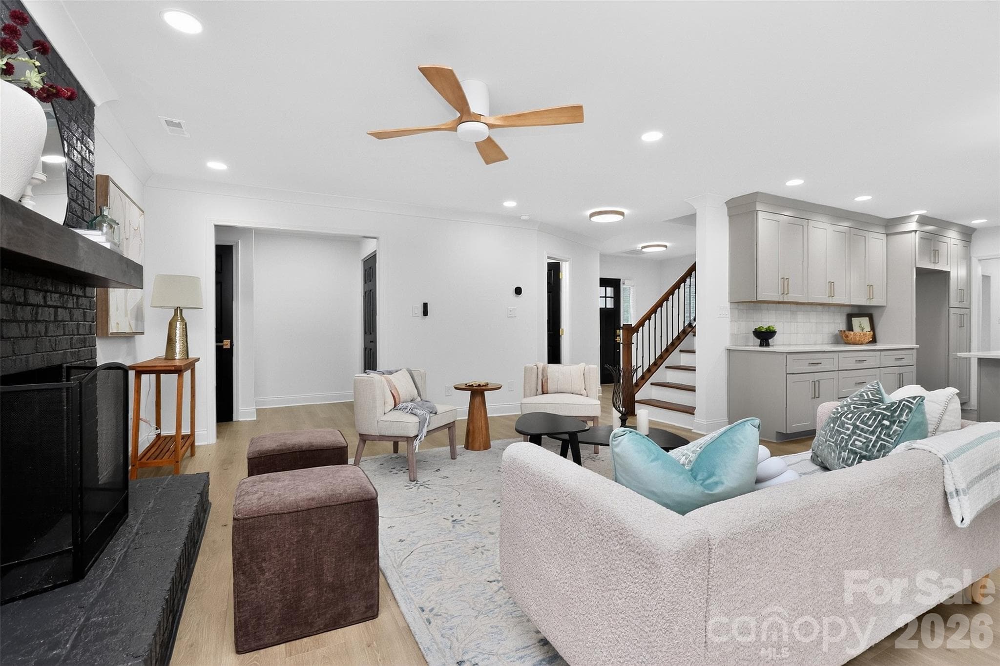Single Family Residence at Charlotte, photo 15 of 48