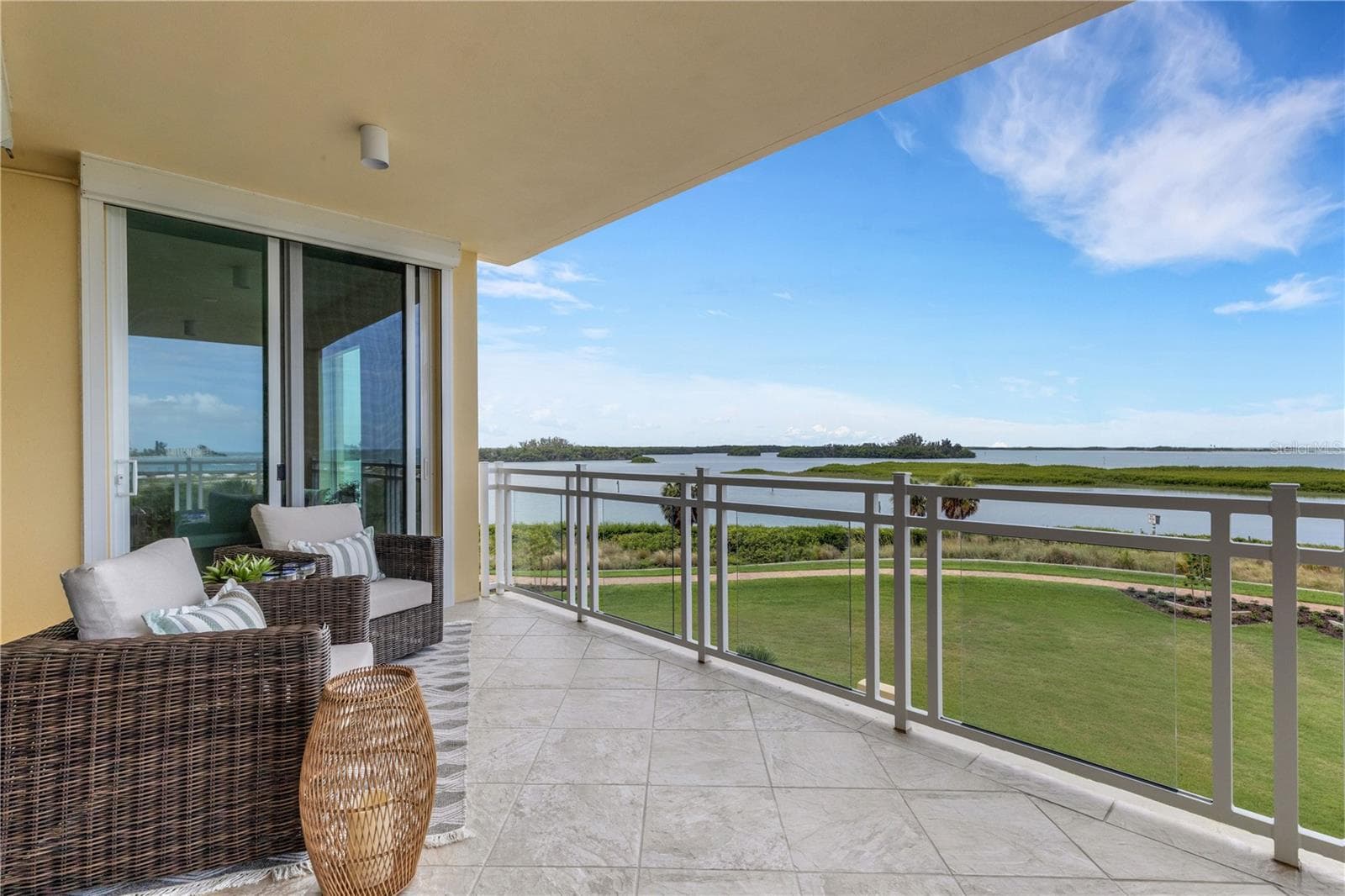 Condominium at 795 COLLANY RD #304, ST PETERSBURG, photo 46 of 79