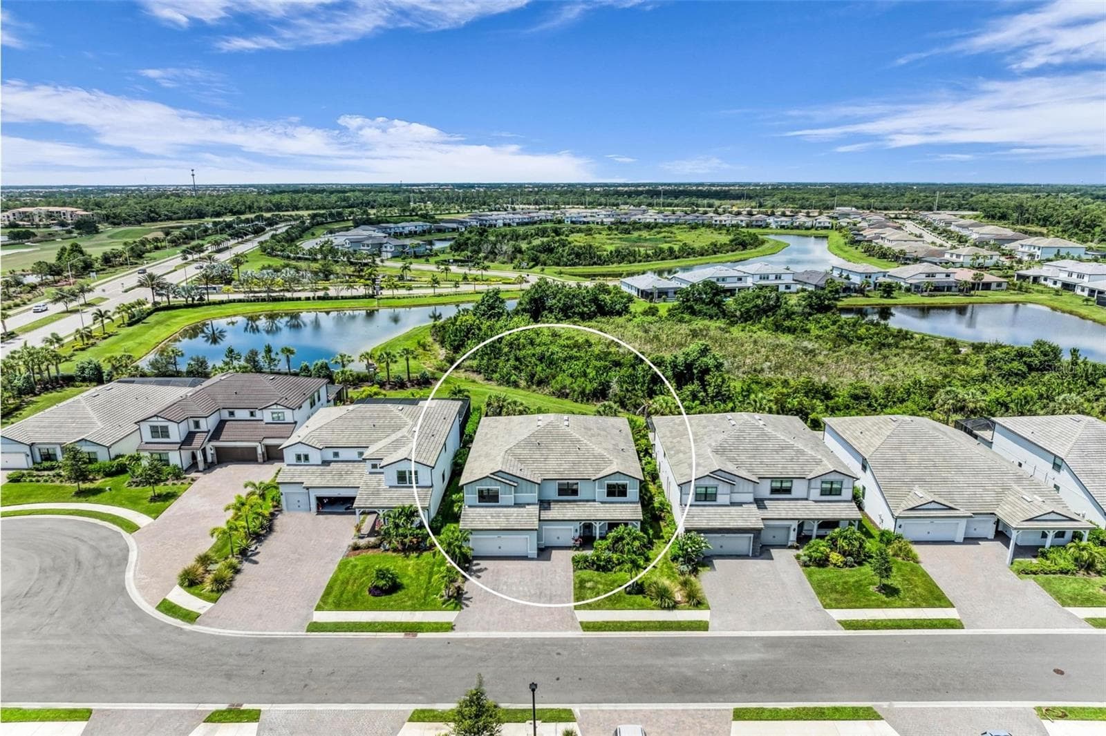 Set on a peaceful preserve homesite along a cul-de-sac street. - 16438 SLATE PL, LAKEWOOD RANCH