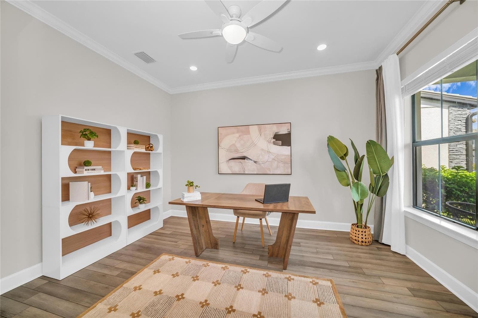Office Space off the foyer. - 16438 SLATE PL, LAKEWOOD RANCH