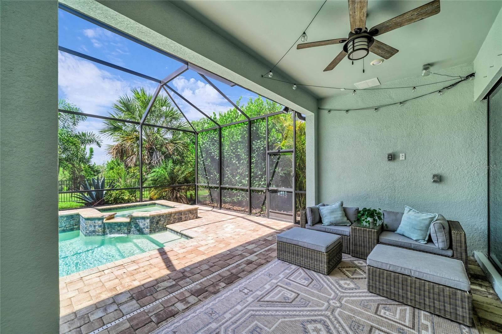 Single Family Residence at 16438 SLATE PL, LAKEWOOD RANCH, photo 18 of 62